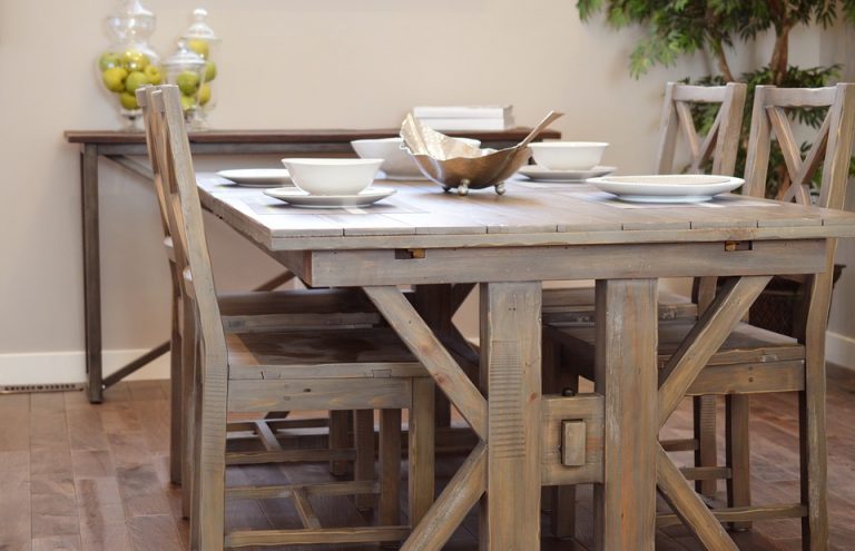 dining-table-2174581_960_720